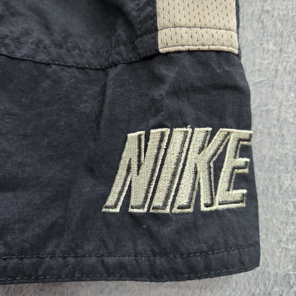 VINTAGE Nike‎ Men Activewear Shorts M Black Lined Logo Mesh 10
